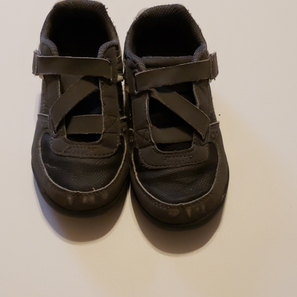 Toddler boys smart fit shoes